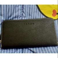ราคา ส่งฟรี กระเป๋าสตางค์ใบยาวซิปรอบสีดำ jacob แท้% (2343626719)