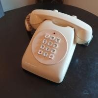 ราคา โทรศัพท์บ้านโบราณของโรงเรียนเก่าจาก 80s made in japan (29861824921)