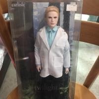 ราคา Vampire the twilight saga Barbie Ken dolls Carlisle 2,500.-฿ (725988669)