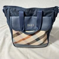 ราคา กระเป๋าถือ DAKS สีน้ำเงิน มือสอง (45607082432)