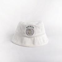ราคา (ของแท้) หมวกบักเก็ต คลาสสิคสีขาว ADIDAS (21946000985)