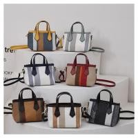 ราคา กระเป๋าผ้าถือ มีสะพายข้าง ผ้าเนื้อดี งานสวย พร้อมส่งค่ะ (22330200769)