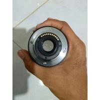 ราคา olympus 25 mm f1.8 มือสอง ทำงานเต็มระบบ มีลอยขนแมวหน้าเลนส์ไม่ติดภาพใส่olympus,panasonic (40762491512)