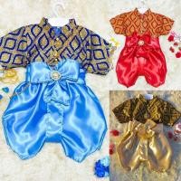 ราคา เซ็ต 3 ชิ้น ชุดไทยประยุกต์เด็กชาย เสื้อลายไทยคอจีน+ โจงกระเบน พร้อมผ้าคาดเอว 00951800190 (24050904627)