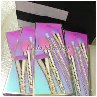 ราคา [ของแท้พร้อมส่ง]Tarte Magic Wands Unicorn Brush Set (Limited Edition) (239614578)