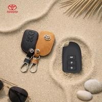 ราคา ซองหนังแท้ ใส่กุญแจรีโมทรถยนต์ Toyota Vios, Yaris Ativ 2014-26 แบบ Push Start โลโก้เงิน รุ่น 3 ปุ่ม (2107453737)