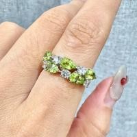 ราคา แหวนเงินแท้ 925 ฝังพลอยเพอริดอท(Peridot) ทรงหยดน้ำสลับเพชร cz ดีไซน์สวย พลอยจุกๆเต็มหน้านิ้ว (43976222268)