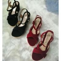 ราคา รองเท้าส้นตึก รัดส้น กำมะหยี่ สูง 3 นิ้ว สวย งานดีค่ะ (7308187766)