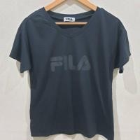 ราคา เสื้อยืดคอวี สกรีนลายตัวอักษรfilaเนื้อผ้าดี แบรนด์ fila อก36ยาว24(เสื้อมือสอง) (25114702161)