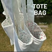 ราคา กระเป๋าผ้าลูกฟูก ลายดอกไม้ tote bag ใช้ได้ 2ด้าน (43974521083)