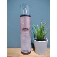 ราคา Bath & Body Works : Fireside Flurries Fine Fragrance Mist (236ml) (25616883324)