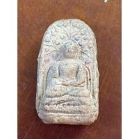 ราคา (7704)พระคงลำพูนเนื้อดินคละส่ง1องค์ (50803210648)