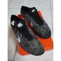 ราคา Nike Flyknit racer oreo แท้ 100% (1061288105)