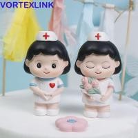 ราคา กระแสน้ําวนลิงค์ ตุ๊กตาพยาบาลสีขาว, รุ่นหมอทํามือน่ารัก, ตลก ดีลี่ ภูมิทัศน์การ์ตูนพยาบาลเครื่องประดับอบพยาบาลวัน (41278723348)