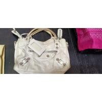 ราคา กระเป๋า balenciaga มือสอง (9177112333)