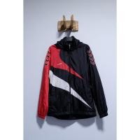 ราคา Hummel Jacket แจ๊คแก็ตมีฮู้ดสภาพดี ผ้าร่ม สีดำ ลายแดงขาว ขนาด s รอบอก 40นิ้ว ความยาว 24นิ้ว [มือสอง] (5275361097)