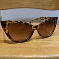ราคา แว่นแฟชั่น นำเข้าจากญี่ปุ่น ทรง Cat-Eye (24395222238)