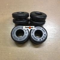 ราคา ยางหนวดกุ้ง รถตู้ Toyota Hiace LH60 / LH112 ปี 82 - 06 ( 4 ตัว ) (26272975938)