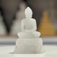 ราคา พระแก้วมรกต พระแกะสลัก หินขาว เนื้อเทียน โปร่งแสง ขนาดองค์พระ 3 นิ้ว พร้อมฐาน แกะสลัก ดอกบัว สูงรวมฐาน 6.5 นิ้ว (55401595679)