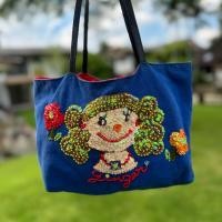 ราคา กระเป๋าสะพายขึ้นไหล่ ผ้าปักเลื่อมลูกปัด (45000672971)