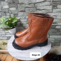 ราคา รองเท้าบูทเซฟตี้มือสอง ยี่ห้อ กษัตริย์ ขนาด 43 พื้นรองเท้า 28ซม (54357406760)