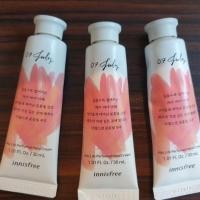 ราคา Innisfree jeju life perfumed hand cream 07 July 30 ml (4818439078)