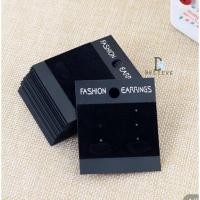 ราคา [พร้อมส่ง] แป้นโชว์ต่างหู บุกำมะหยี่ 4.3×5 cm (23913664040)