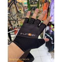ราคา ถุงมือครึ่งนิ้วสำหรับปั่นจักรยาน หรือ ฟิตเนสได้ FUNKIER GLV-120HF สีดำล้วน มีไซส์ให้เลือกเยอะ เนื้อผ้าดี กระชับมากครับ (8356596567)