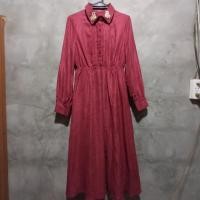 ราคา ชุดเดรสยาว สีแดงเลือดหมู (18324405916)