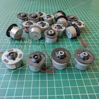 ราคา มอเตอร์ DC ขนาดเล็ก Dynamo 3V–12V DC | พร้อมลูกรอกสําหรับช่างอิเล็กทรอนิกส์และแสง (41164613911)