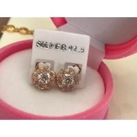 ราคา SALE โละสต๊อกเคลียร์ลายเก่า ต่างหูทอง คริสตัล ดูแพง แต่น่ารักไม่เว่อ (2204398175)