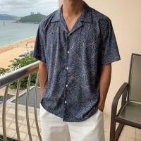 ราคา 港风印花短袖衬衫夏季垂感休闲半袖衬衣男士宽松设计感小众上衣服3.18Hong Kong Style Printed Short-sleeve Shirt, Summer Casual Loose-fitt Shirt with a Nice Drape, Men's Loose-fitt (45257382366)