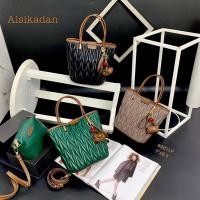 ราคา ✨พร้อมส่ง✨กระเป๋าอชิการ์เด้น Aisikadan อชิช้อปปิ้งงาน (22910990129)