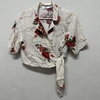 ราคา เสื้อครอปเชิ้ต ลายดอกกุหลาบ brand CPS chaps (18190010114)