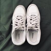 ราคา รองเท้ากีฬา Reebok แท้ *มือสอง* (43102311426)