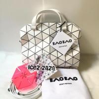 ราคา USED LIKE NEW BAO BAO ISSEY MIYAKE TONNEAU MINI (37227482)