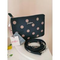 ราคา กระเป๋า CATH KIDSTON กระเป๋าสะพาย ลายจุด สีเขียว Embossed Folio Cross Body Button Sport Rich Green ของแท้ (3502266190)