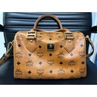 ราคา กระเป๋าMCMแท้100%ทรงหมอนมือสอง สภาพสวย 85% พร้อมการ์ด (1647065009)
