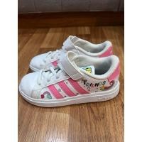 ราคา รองเท้าadidasเด็กหญิงของแท้มือสองสภาพดี (27785663135)