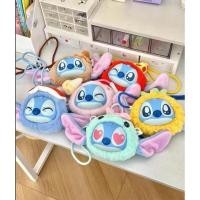 ราคา พร้อมส่งจากไทย {แบบจุ่ม} Disney Stitch Funny Travel Series Blind Box Plush Toy Collection กระเป๋าสะพายข้าง สติช (44655310398)