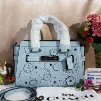 ราคา COACH 11854 Swagger 27 in Glovetanned Leather with Tea Rose Tooling Color: Dark Gunmetal/pale Blue (961477771)