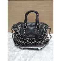 ราคา กระเป๋าCoach​ ของแท้​ มือ2​ สภาพดี​ผ้าลายCสีดำ​ ซับดำ​ ขนาด​ 12นิ้ว​ สูง​ 9นิ้ว​ สะพายไหล่ (7272450284)