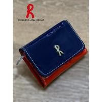 ราคา Roberta di Camerino wallet ด้านหลังมีสีดูดบ้างตามรูป สภาพโดยรวมสวย (29318164381)