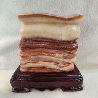 ราคา หินหมูสามชั้น(Pork Stone)หินอาเกต(Agate)สูง 14.4 ซม.กว้าง 11 ซม.หนา 5.3 ซม.น้ำหนัก1,818.5 g. (13538422730)