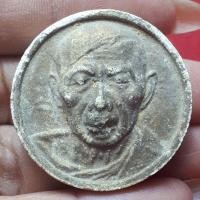 ราคา พระผงจันทร์ลอยหลวงปู่ทิมวัดละหารไร่ (43752795437)