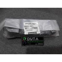 ราคา ZX130 Chain Guard Rubber ZX 130 Guard Chain ZX130 Original Kawasaki 55020-0071 (23759413585)