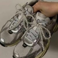 ราคา ลูกปัดถักรูปโบว์ ตกแต่งรองเท้าผ้าใบแฟชั่น ผู้หญิง adidas new balance shoes (24281732921)