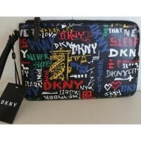 ราคา DKNY Tilly Wristlet Bag (24376459950)