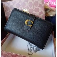 ราคา กระเป๋าสตางค์ Coach ใบกลาง 2 พับ มี ซิป รอบ พร้อมกล่องอุปกรณ์ (29602435940)