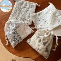 ราคา DayDayTo 1 ชิ้นผ้าและหูฟัง Organizer Vintage ลูกไม้ปัก Travel Drawstring กระเป๋าเก็บบ้านกันฝุ่นกระเป๋าเครื่องสําอางสําหรับวันเกิด VN (51857234472)